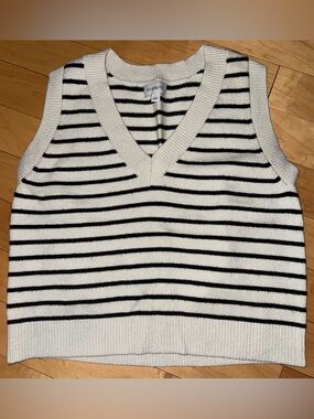 Evereve Black & White Striped V-Neck Sweater Vest